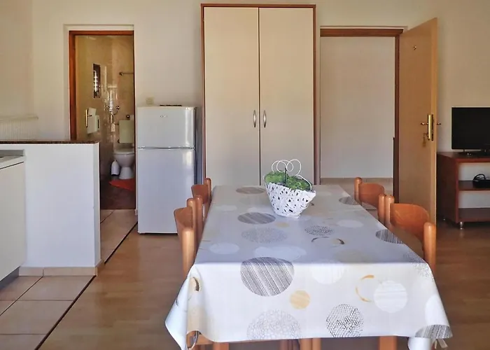 House In Near Paklenica Park Apartament