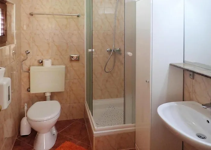 House In Near Paklenica Park Apartament Starigrad Paklenica