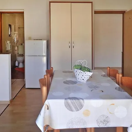 House In Near Paklenica Park Apartament