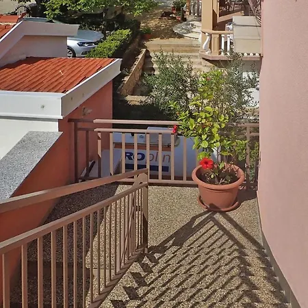 House In Near Paklenica Park Apartament *
