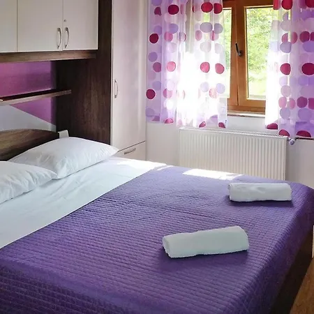 Apartament House In Near Paklenica Park *