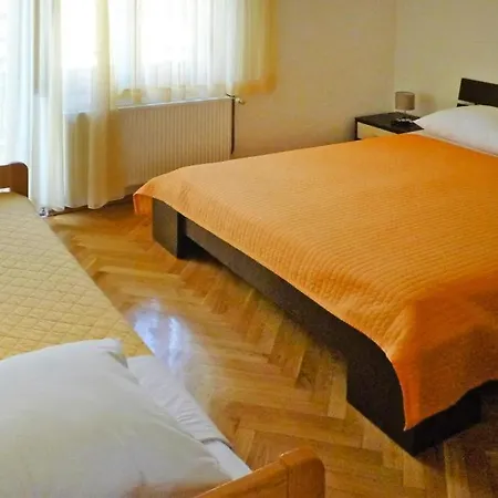 Pink In Only 200 M From The Sea Apartment Starigrad Paklenica