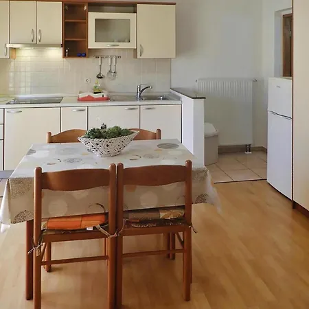 House In Near Paklenica Park Apartman