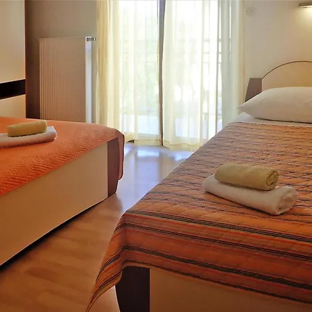 Apartman House In Near Paklenica Park