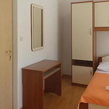 Apartman House In Near Paklenica Park *